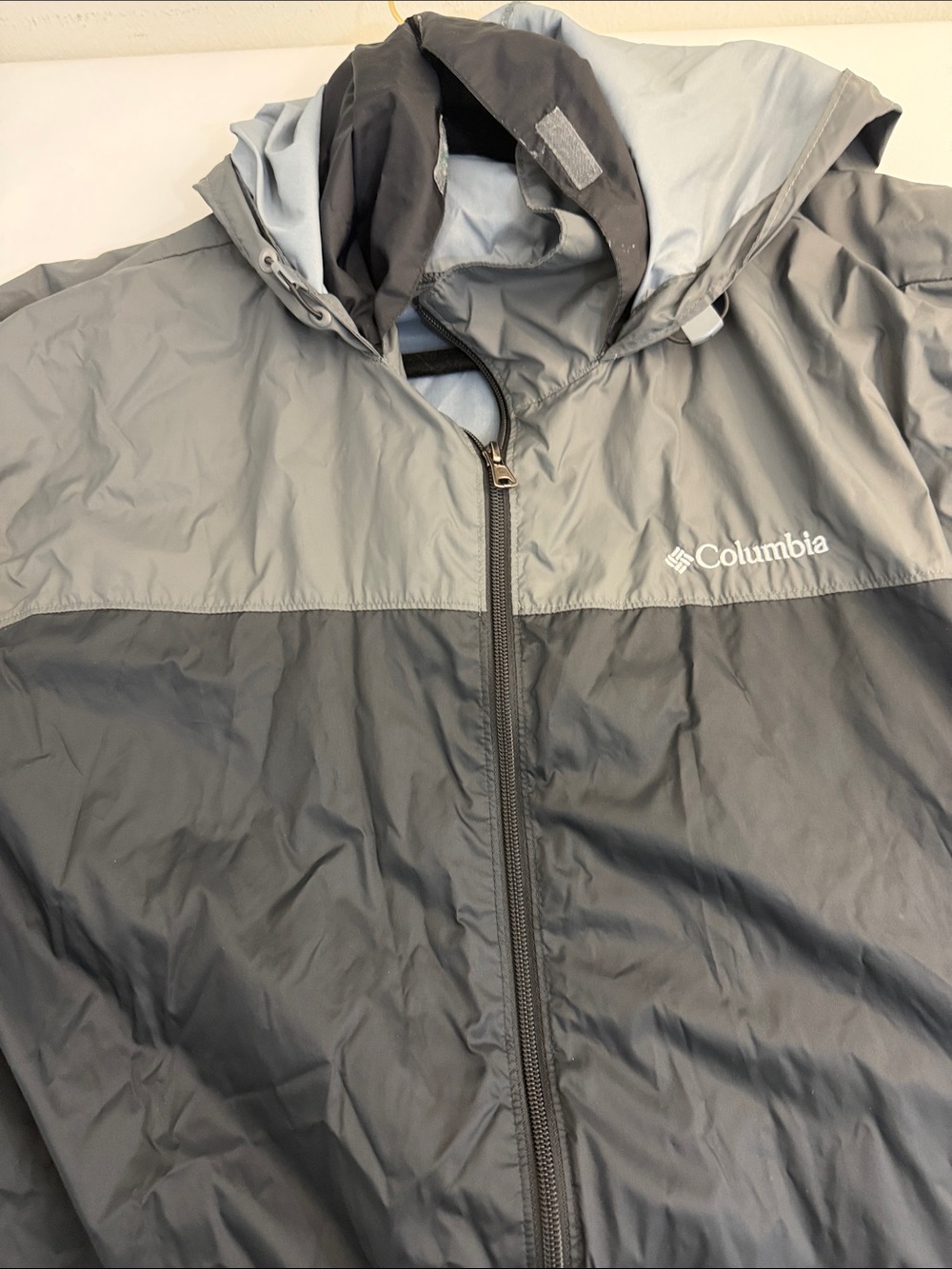 Columbia Men's Two-Tone Gray Waterproof Rain Jacket